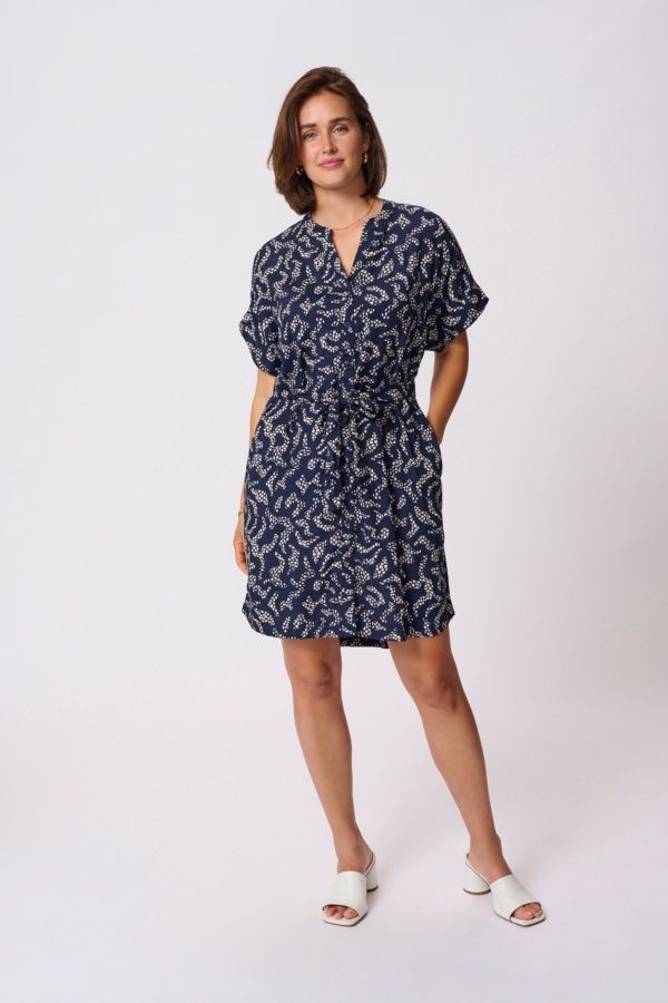 Kaffe Robe marine à motifs 10509919