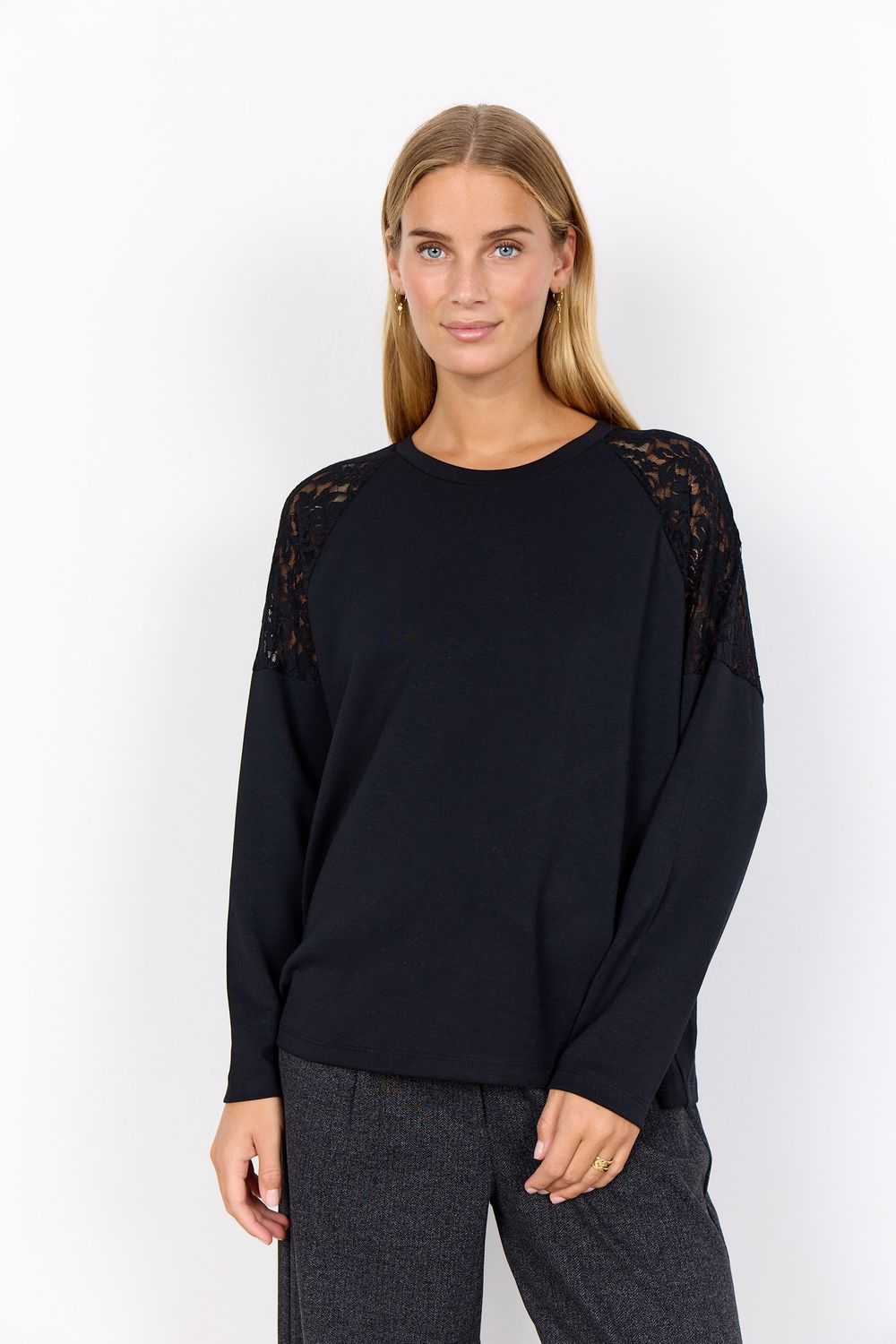 Soya Concept Chandail noir manches longues col rond insertion broderie 27267