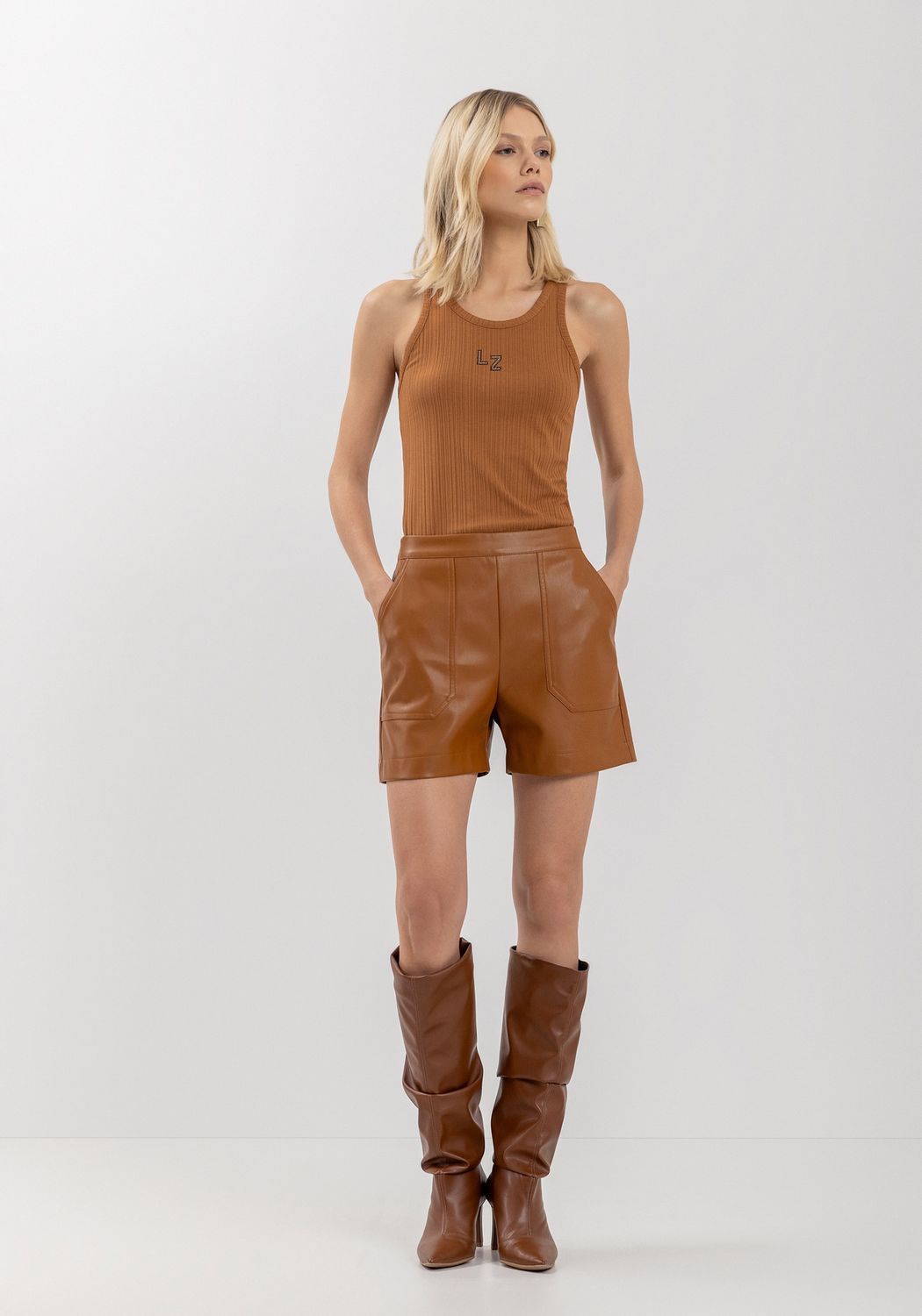 Lezalez Short cuir vegan marron 7019E
