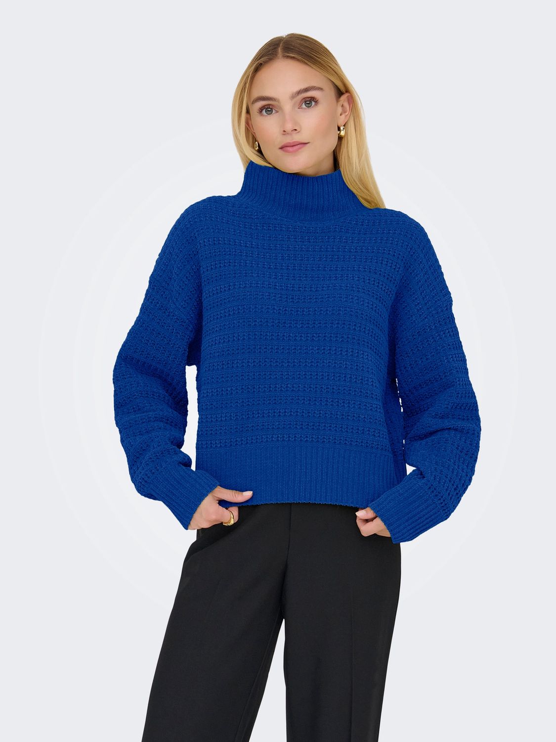 Only Pull manches longues col montant bleu royal 15358582