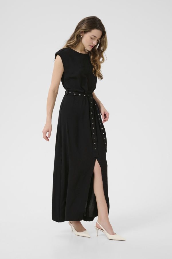 Kaffe Robe noire longue avec ceinture et ouverture 10510067