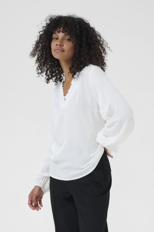 Kaffe Blouse offwhite col V 10510845