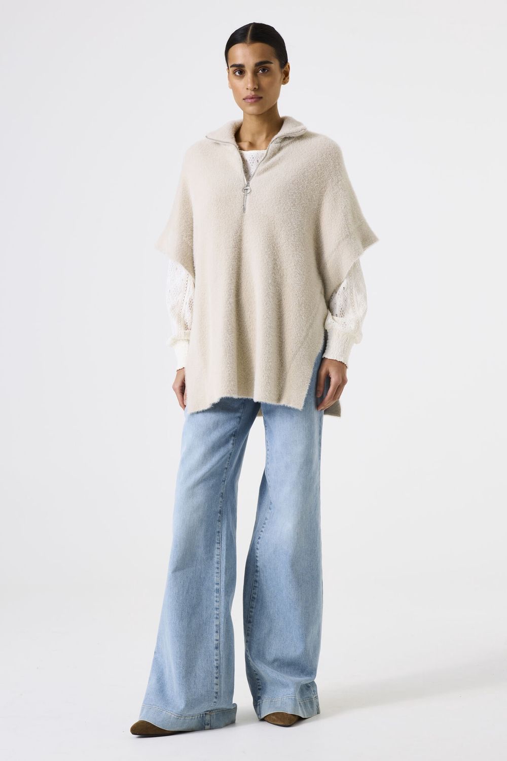 Garcia Chandail doux crème manches courtes avec fermeture éclair au col  L50245