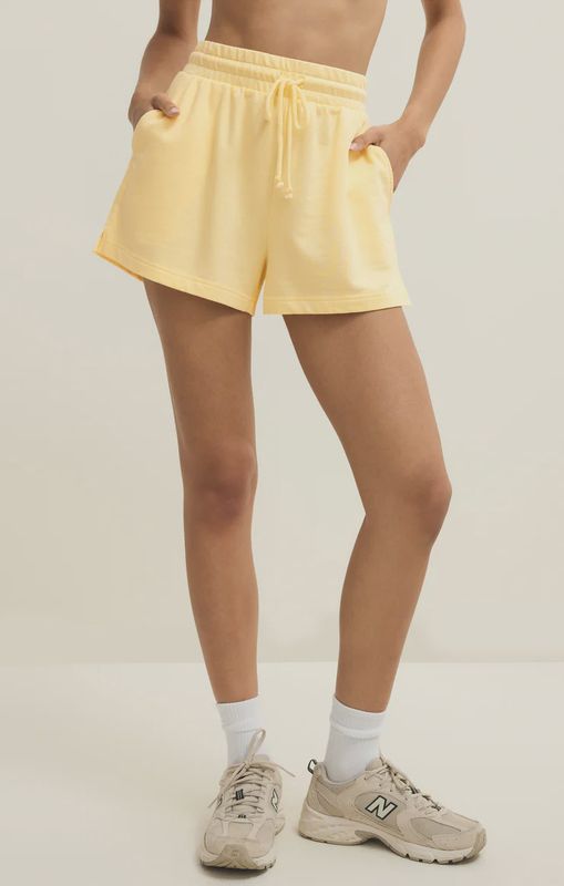 Zsupply Short yellow butter taille élastique avec cordon et poches ZVS261561