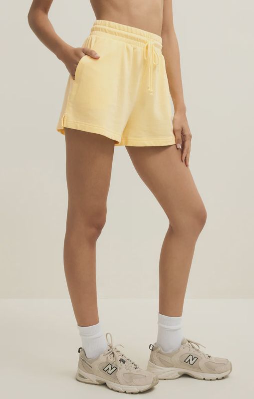 Zsupply Short yellow butter taille élastique avec cordon et poches ZVS261561
