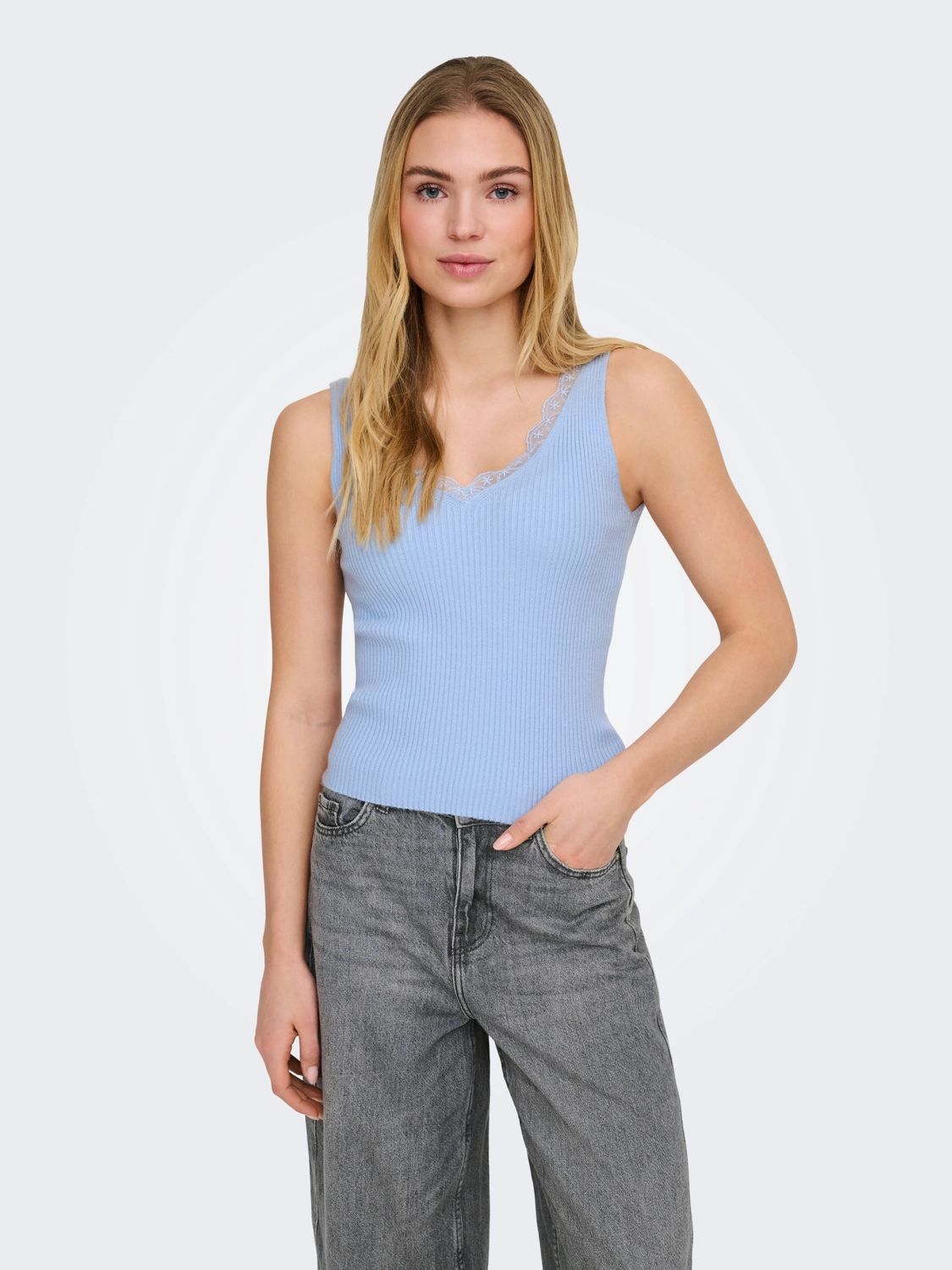 JDY Haut camisole tricot col V dentelle bleu cashmere 15366202