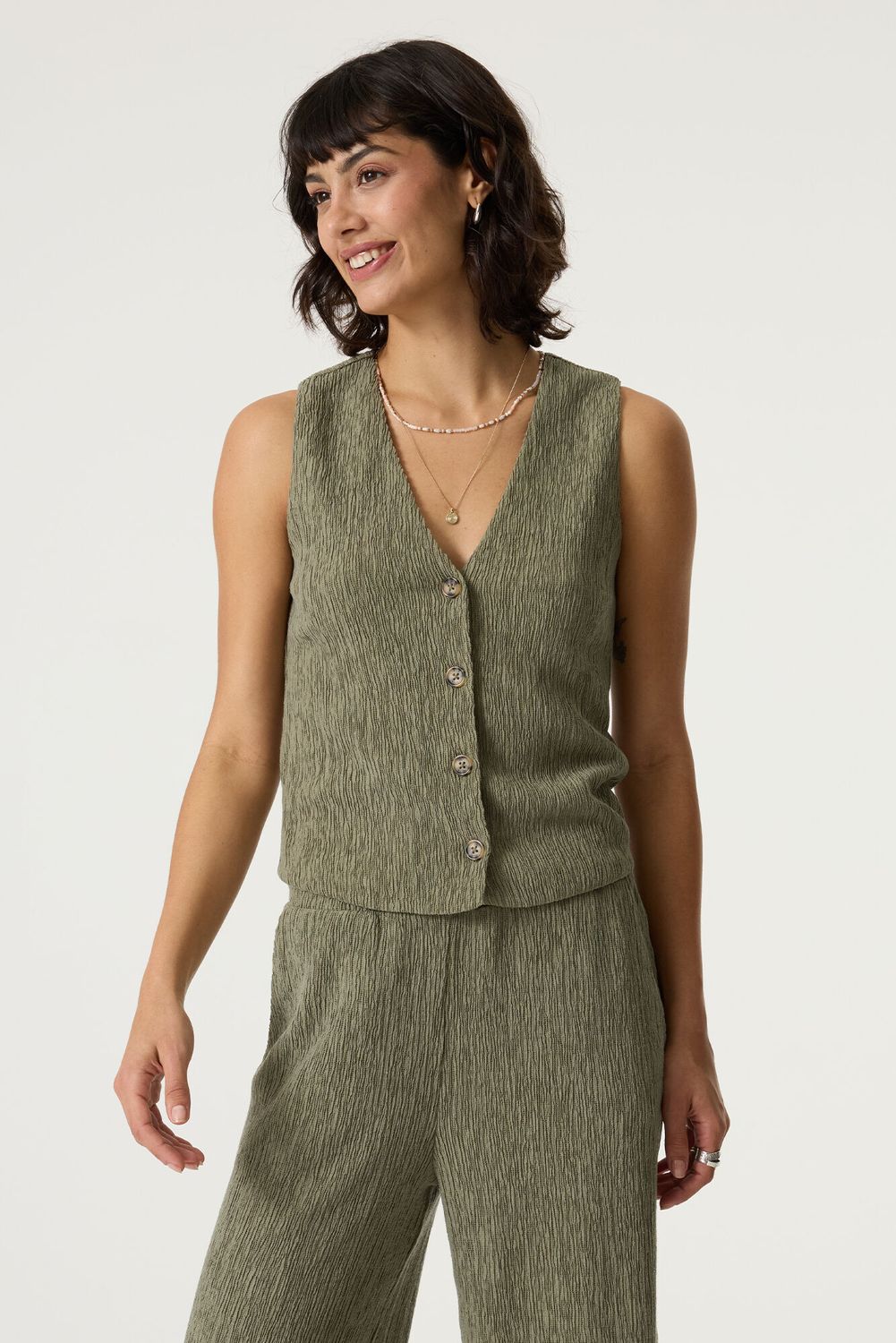 Garcia Gilet sans manches boutonné à l'avant Olive  R260290