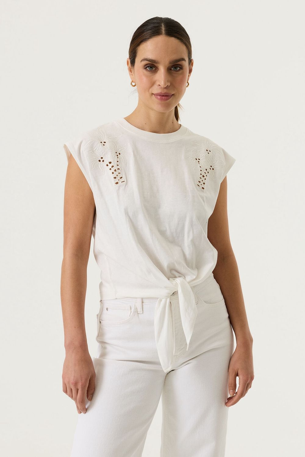 Garcia T-shirt offwhite noeuds au bas et détails palmiers ajourés Q260003