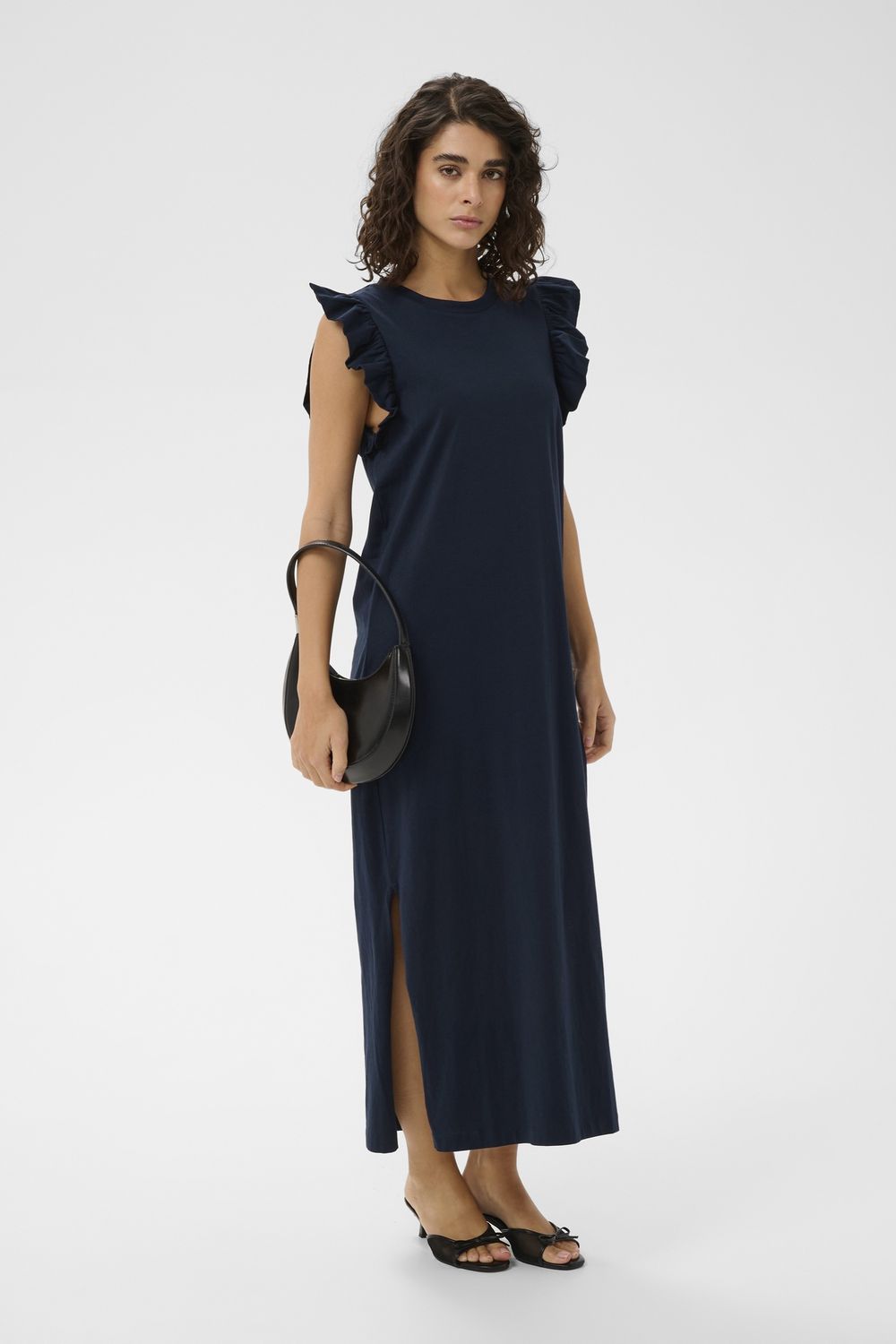 Kaffe Robe longue marine manches courtes à volants et ouverture au bas de chaques côtés 10511686