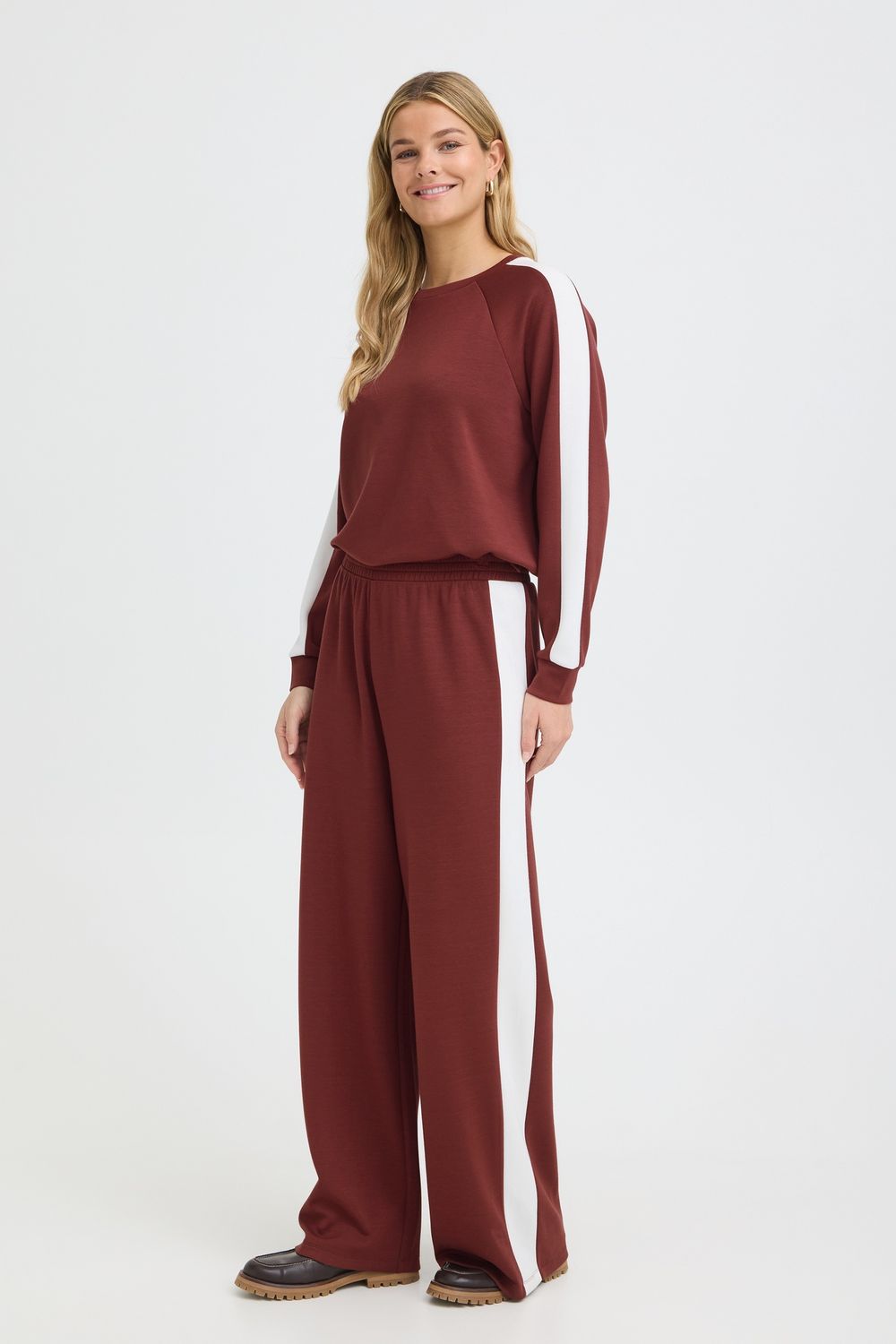 Fransa Pantalon fluide jambes larges couleur rhum raisin avec rayures blanches et taille élastique 20618033