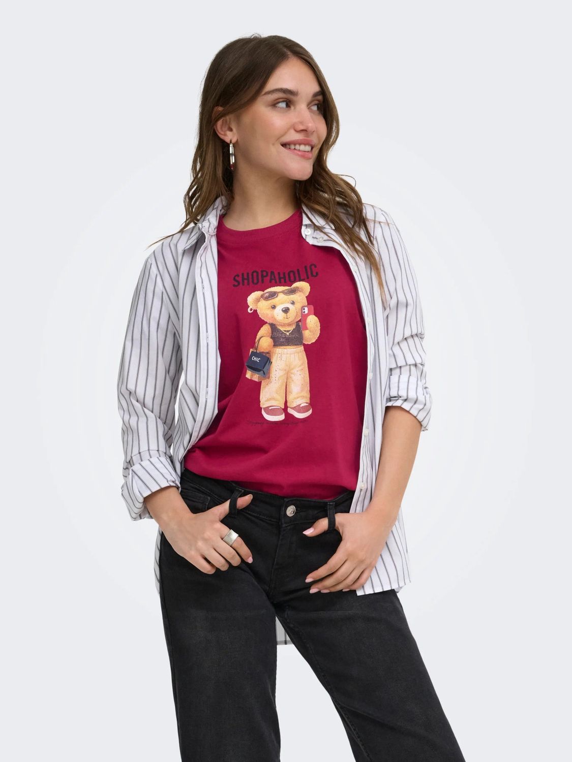 Only T-shirt ourson écriture SHOPAHOLIC rouge rumba 15346761