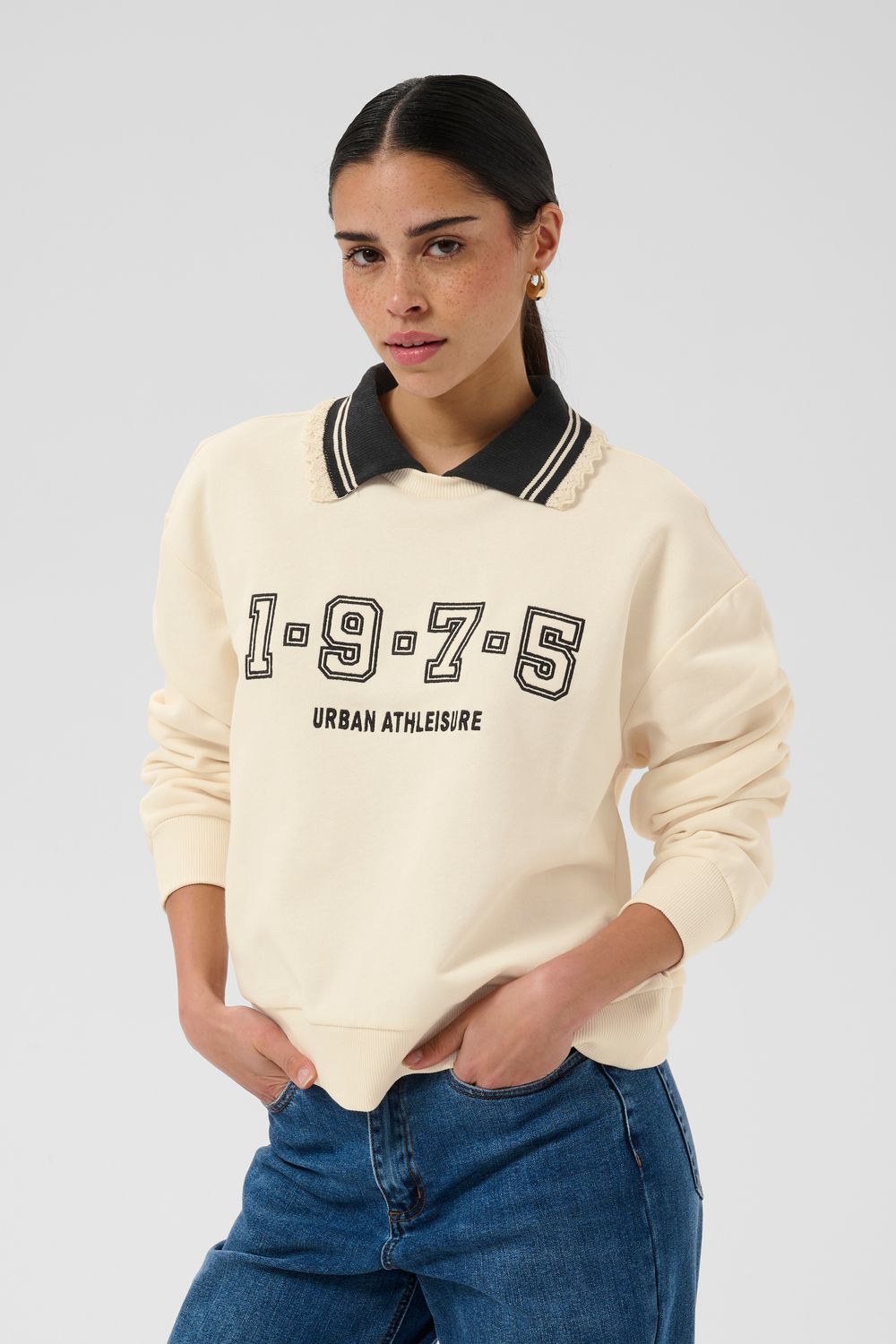 Kaffe Chandail crewneck manches longues écriture 1975 avec col chemisier 10511871