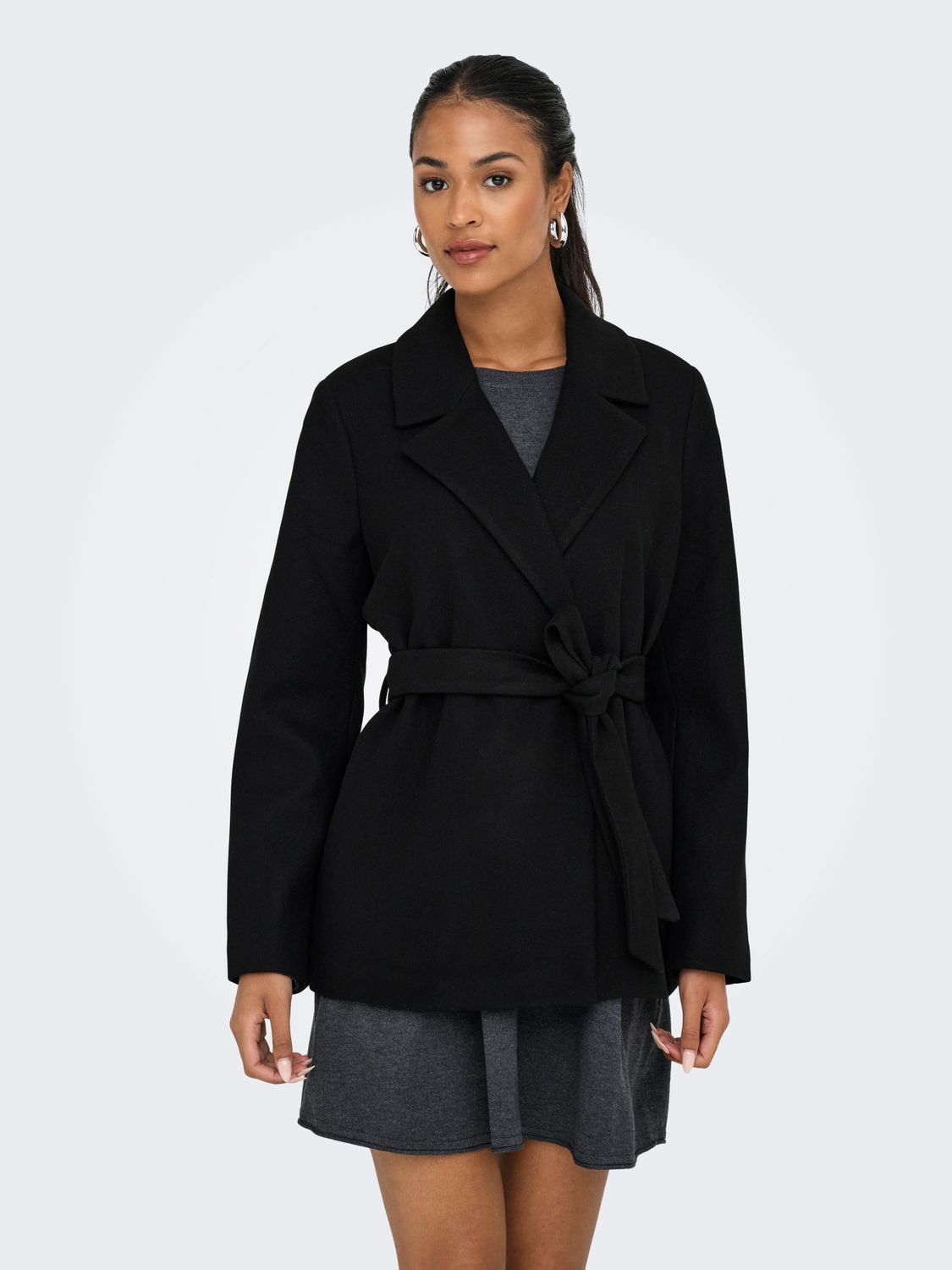 Only Manteau Trench court et noir avec ceinture à nouer 15344621