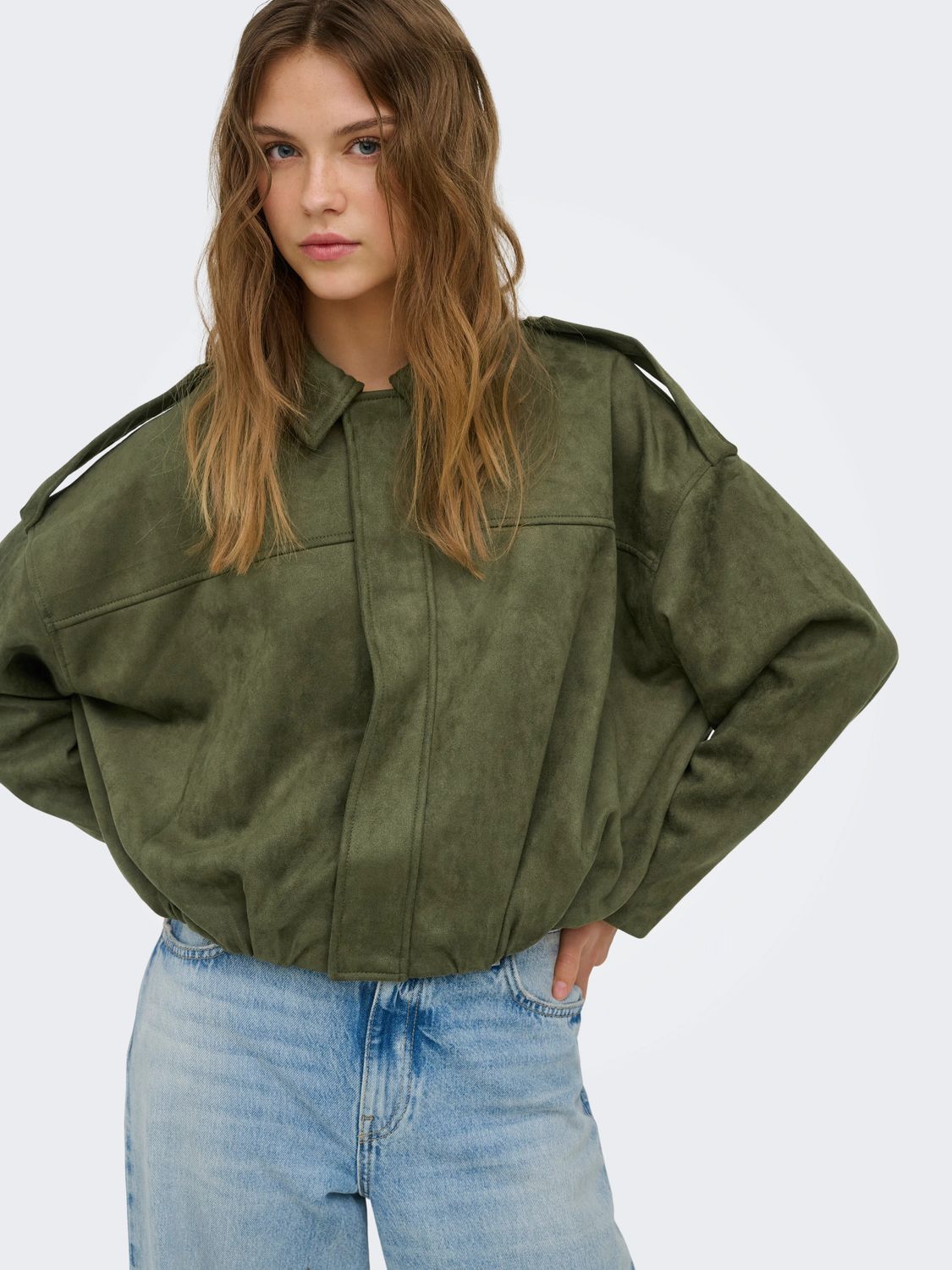 Only Manteau bomber élastique à la taille kaki 15381024