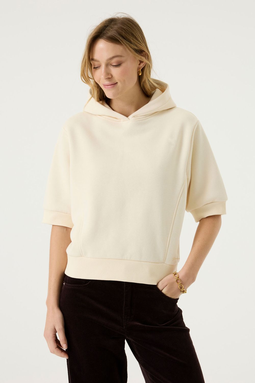 Garcia Coton ouaté avec capuche offwhite manche aux coudes T260260