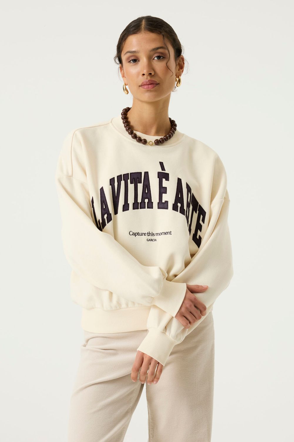 Garcia Crewneck offwhite écriture La Vita brun chocolat T260262