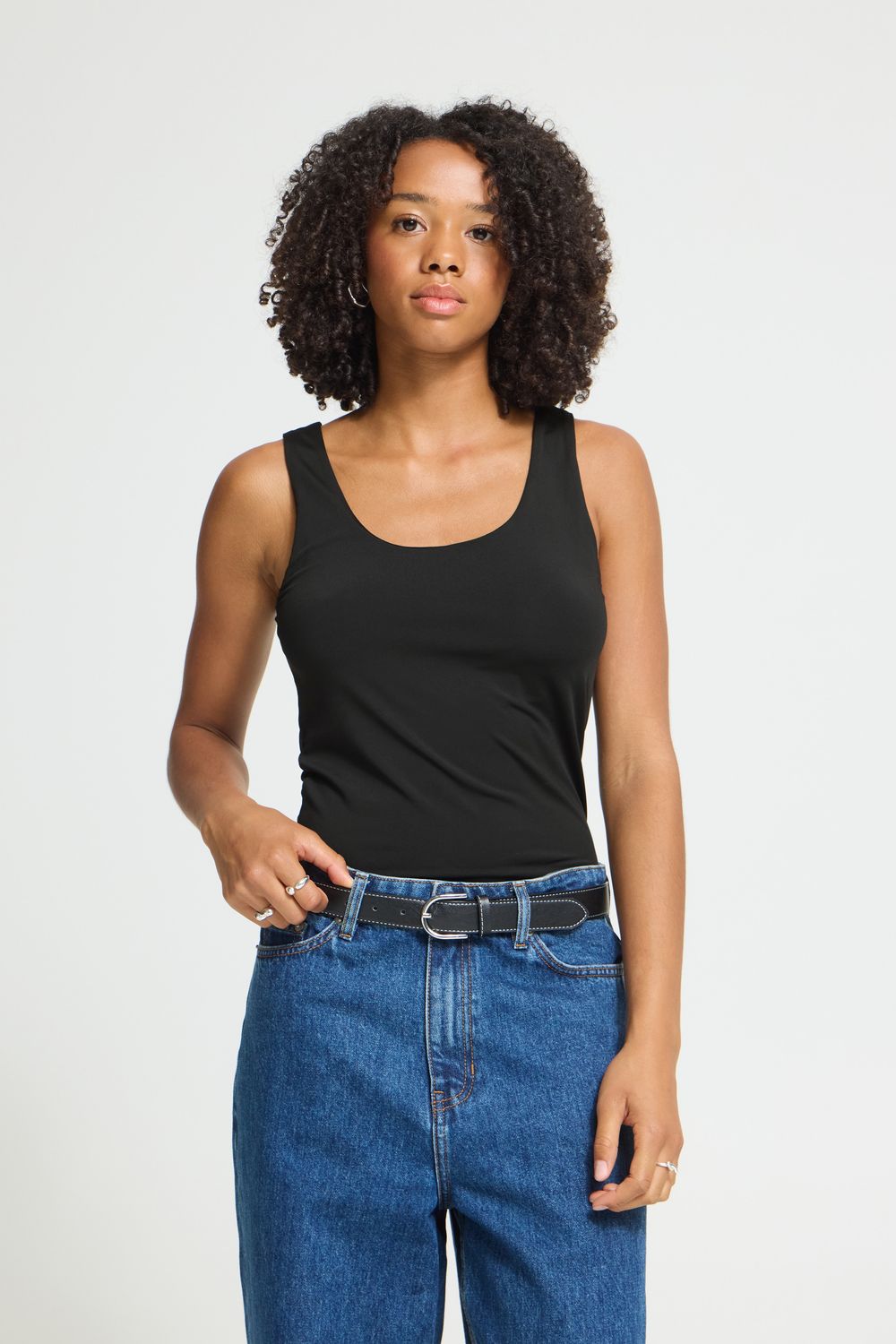 ICHI Camisole double sens noire à larges bretelles 20122721