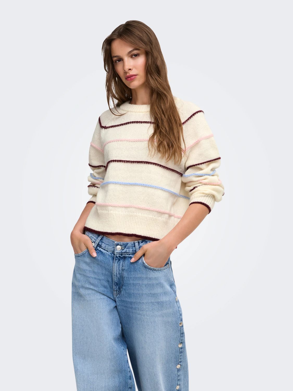 Only Pull tricot offwhite à rayures colorées Bourgogne, Bleu et rose 15383742