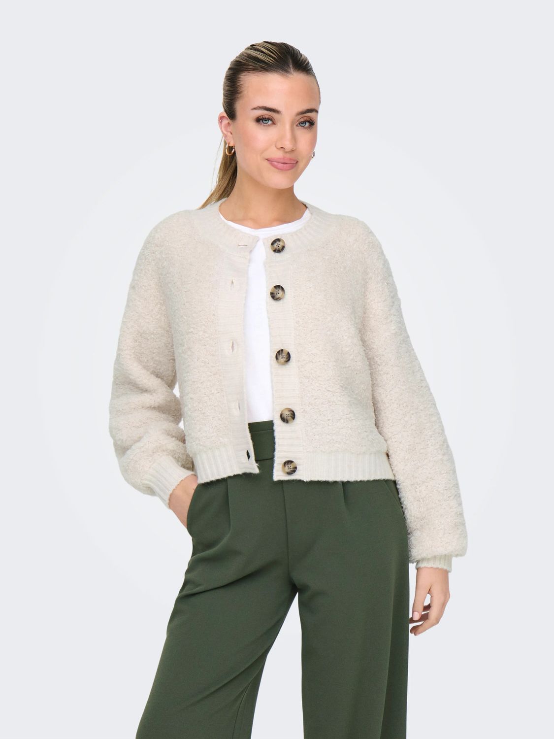 JDY Veste tricot poilue crème tout doux avec boutons 15337012