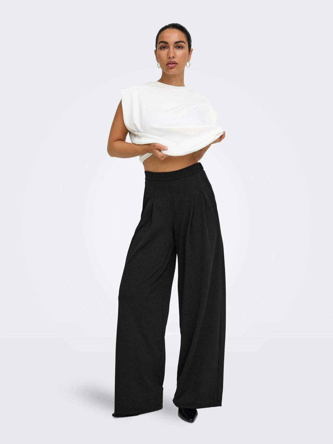 Only Pantalon noir taille élastique jambes larges 15383260