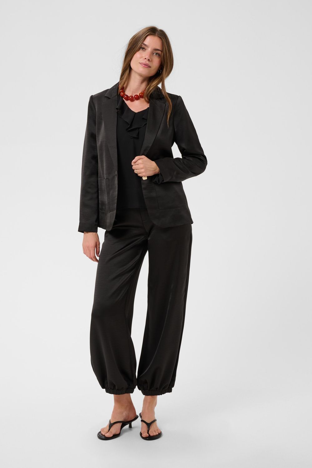 Kaffe Pantalon noir à jambes ballon avec bas de jambes et taille élastiques 10615575