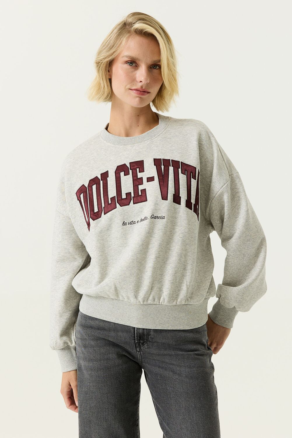 Garcia Crewneck gris mélange avec écriture Dolce-Vita aubergine V260265
