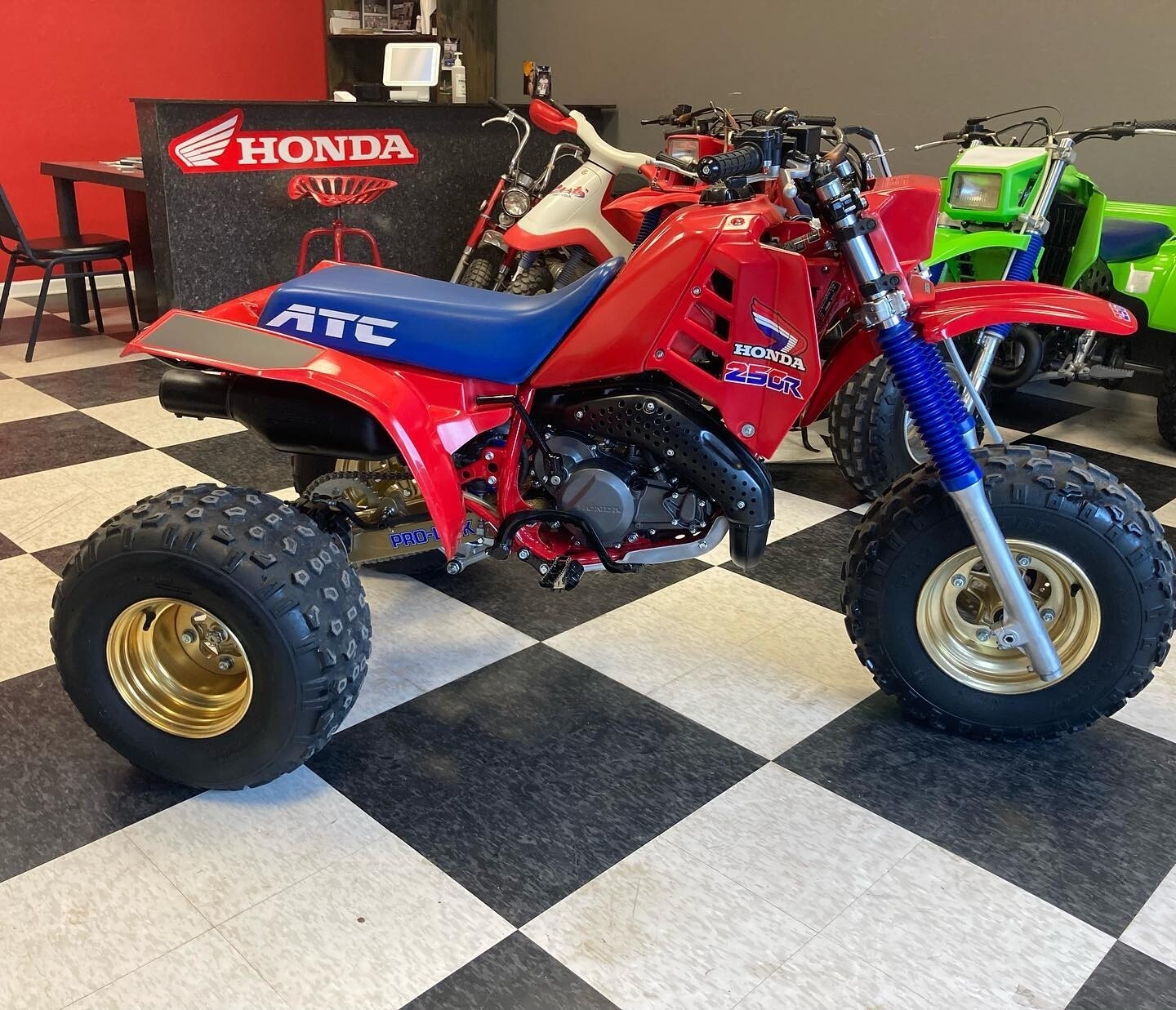 1986 HONDA ATC250R