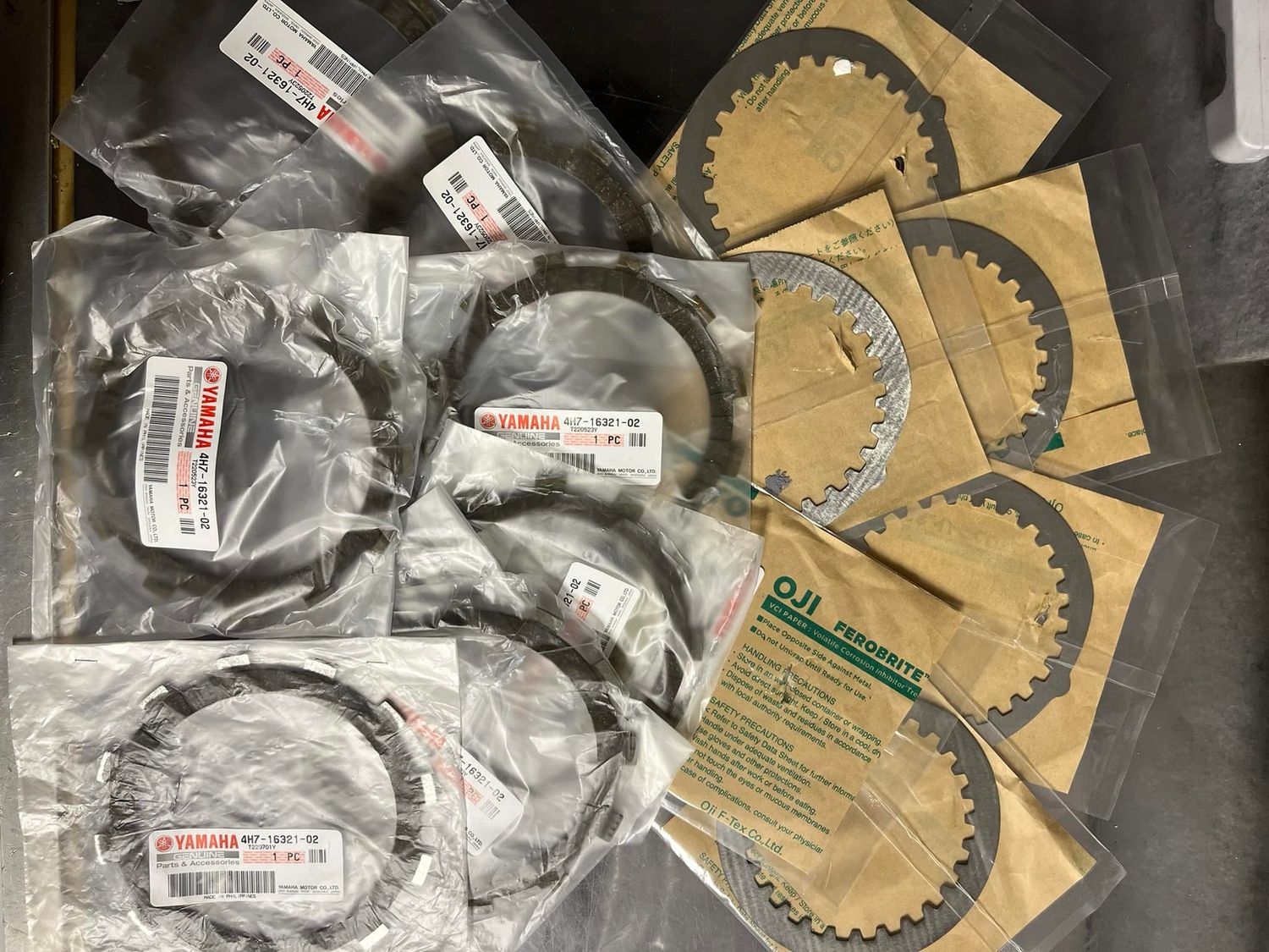 OEM  Yamaha Banshee clutch plates kit