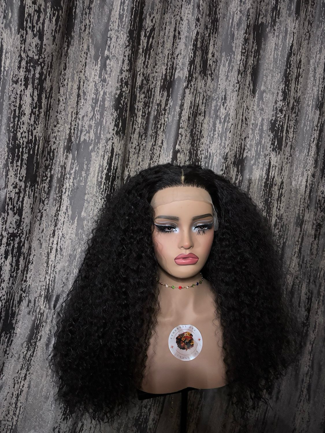 Glueless Georgina