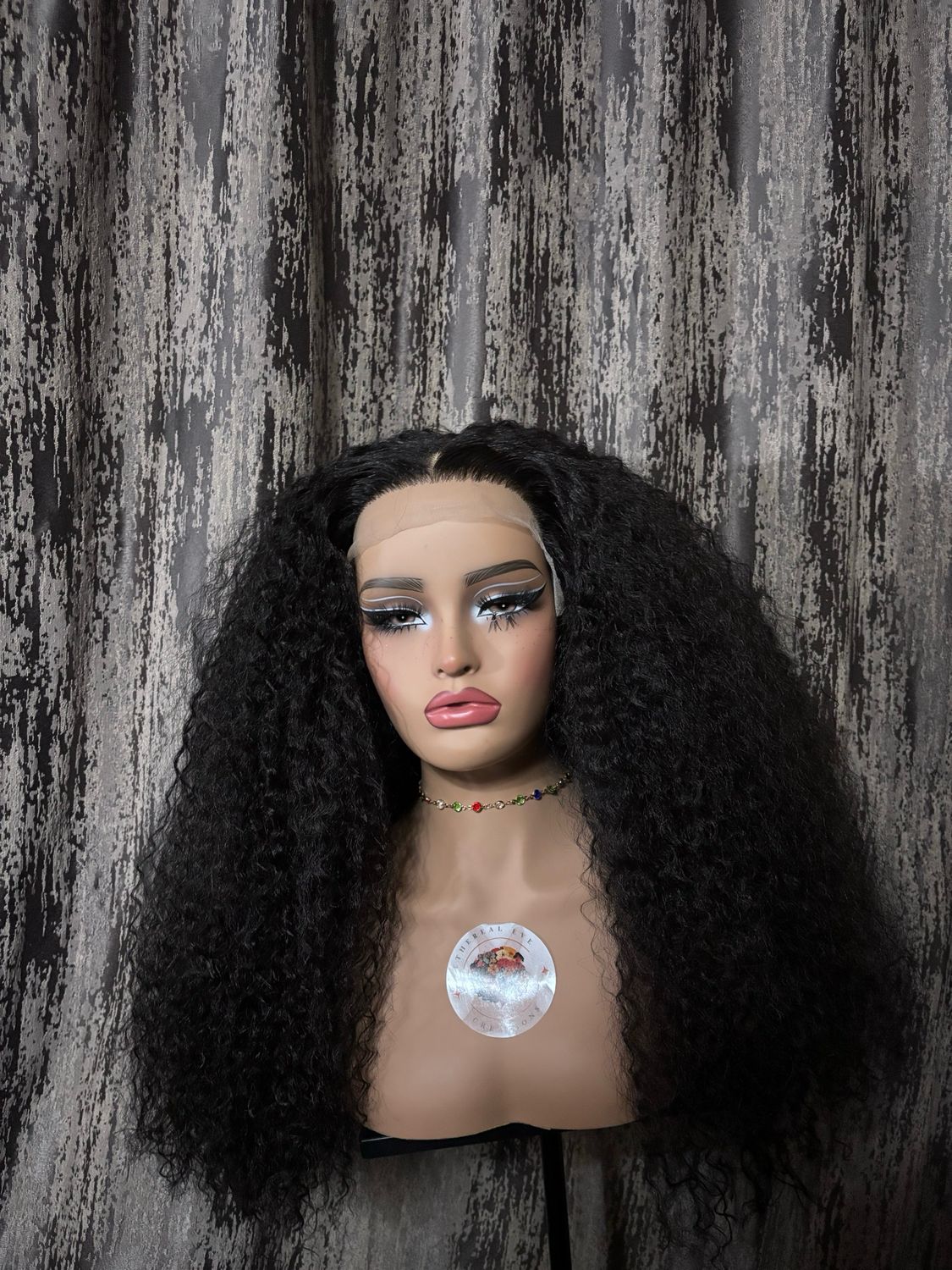 Glueless Georgina