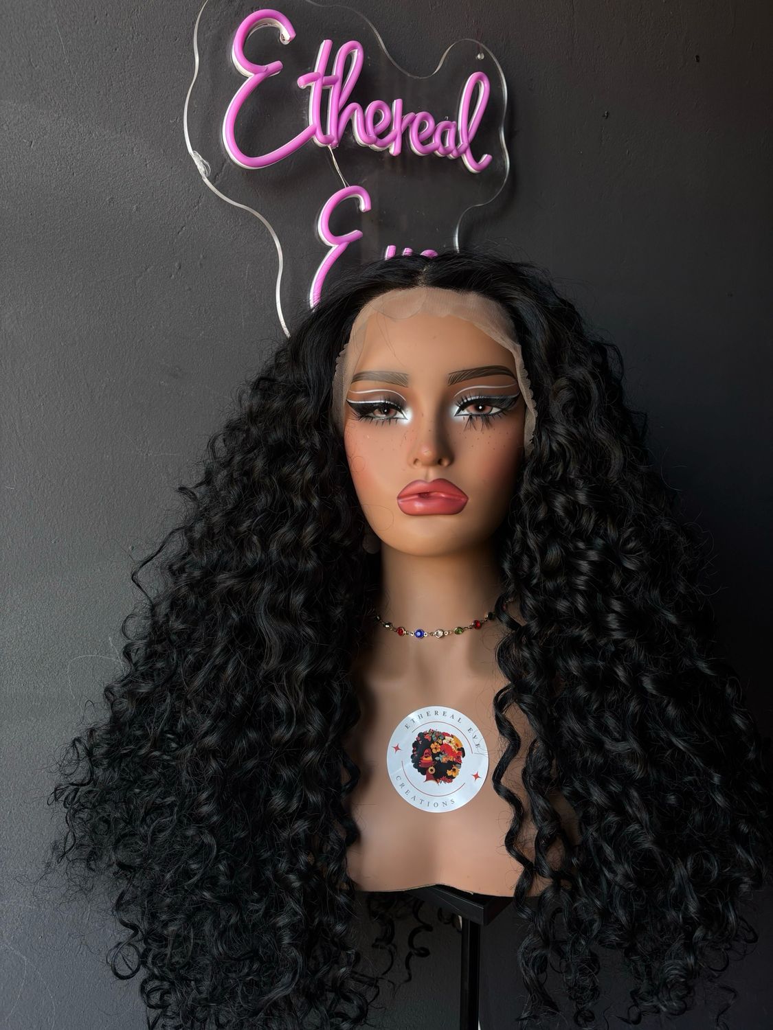 Obsidian Curls