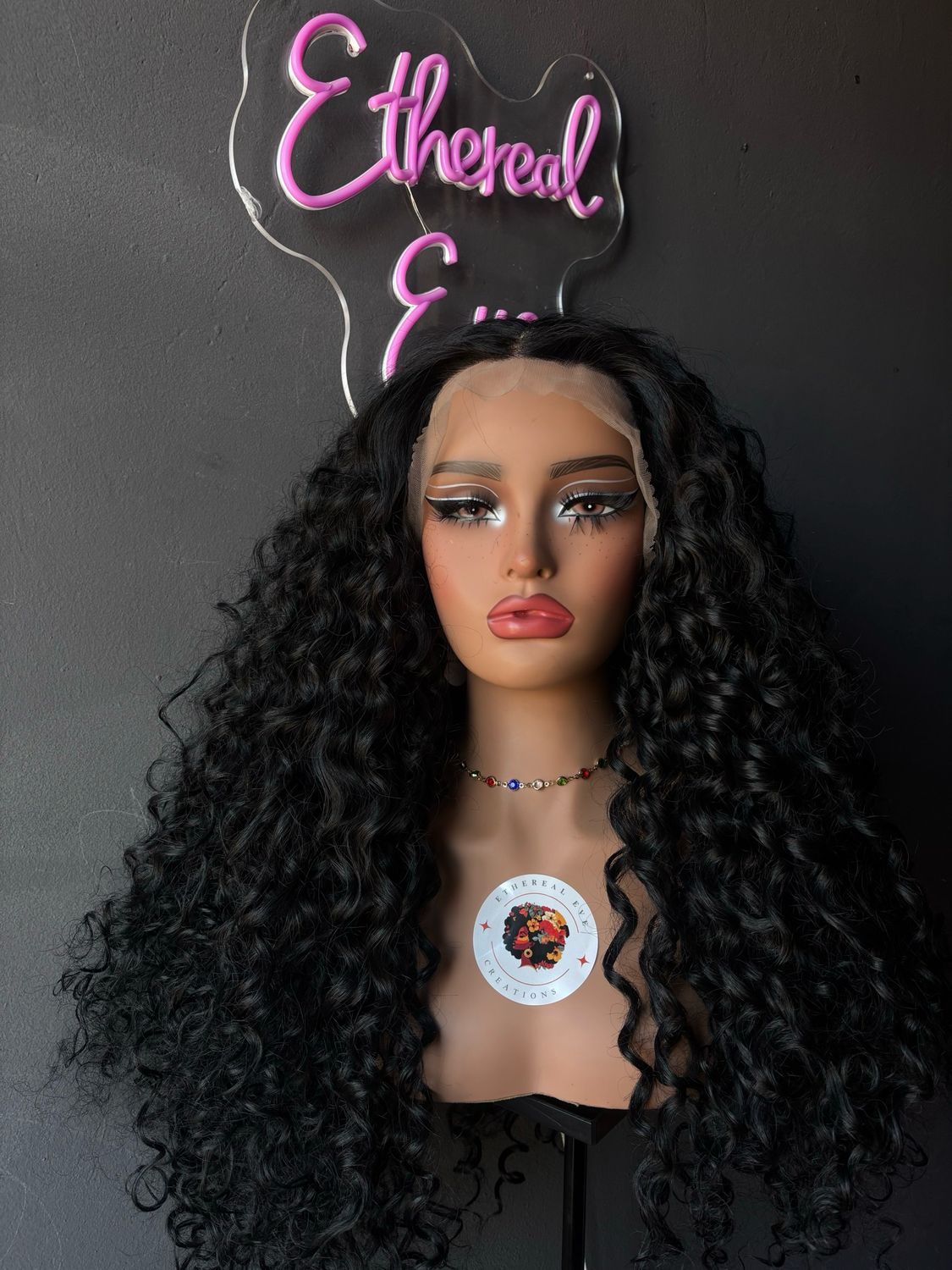Obsidian Curls