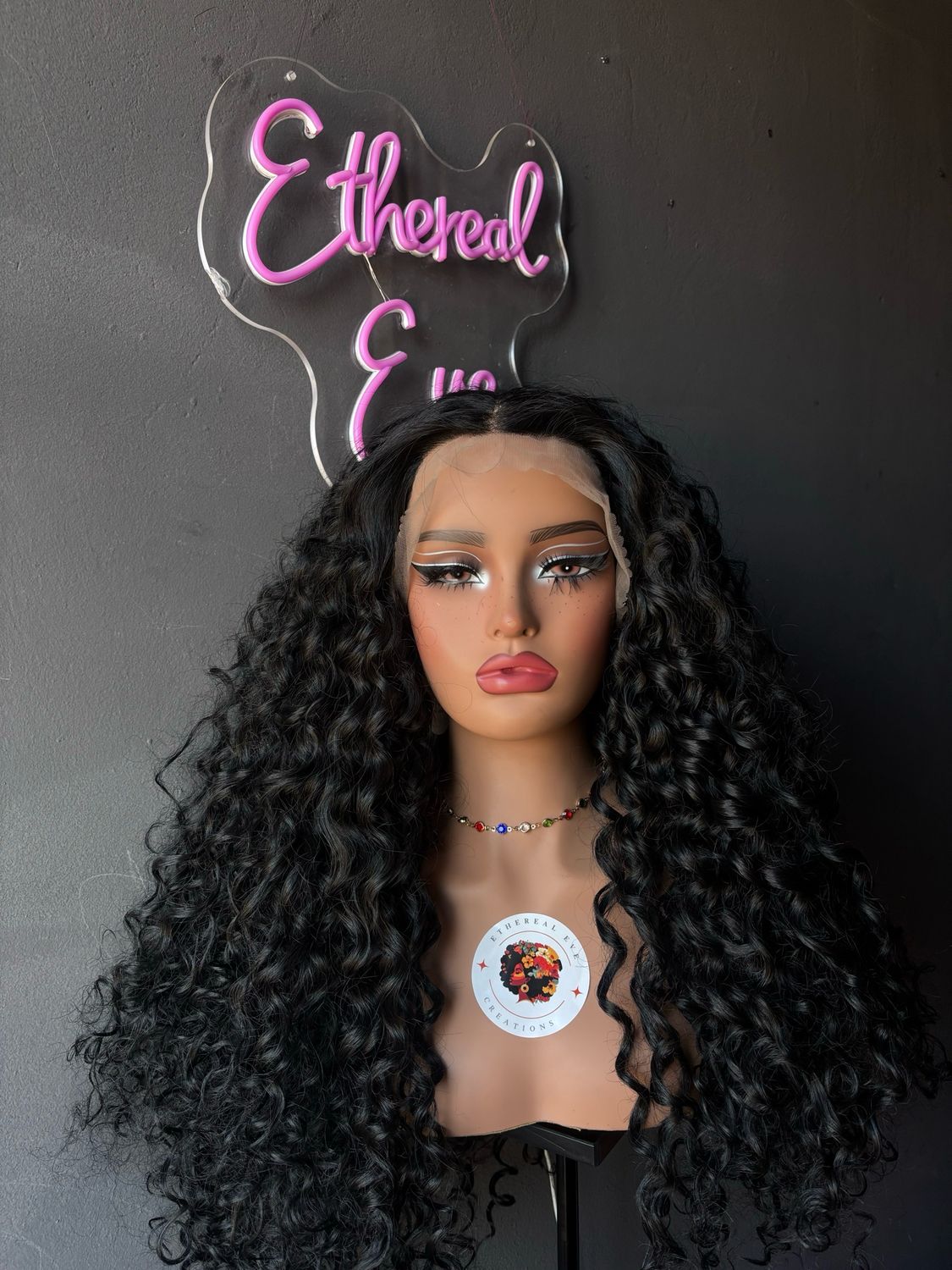 Obsidian Curls
