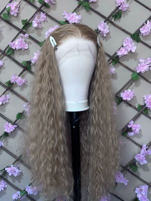Honey Blond Island Gyel