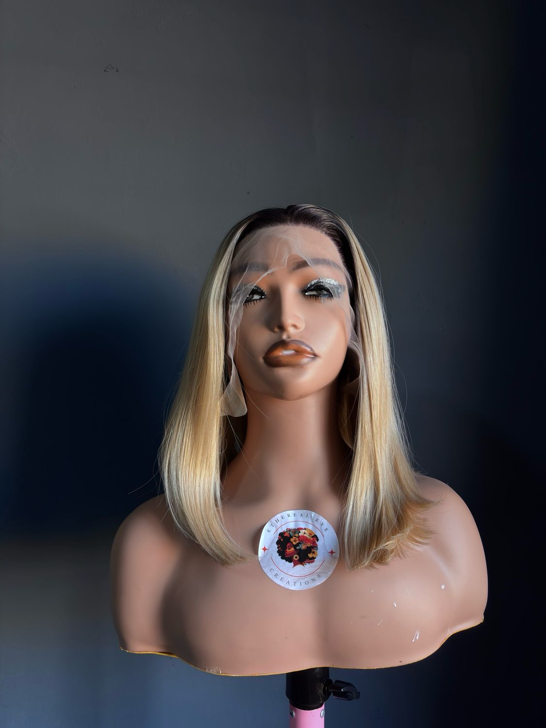 Blondiana Bob