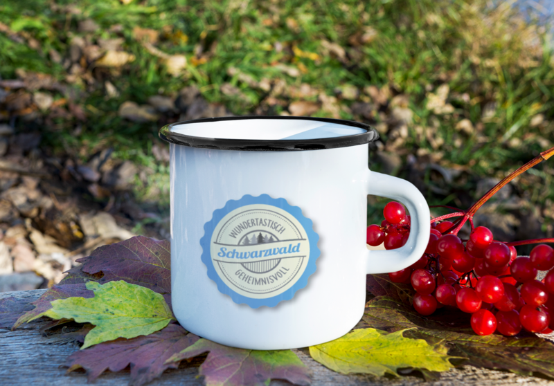 Emaille Becher Schwarzwald Button Hellblau Emaille Becher Schwarzwald Button Hellblau