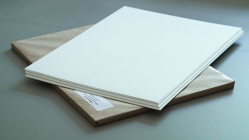 Carton conservation blanc - Format : 60 x 80 cm