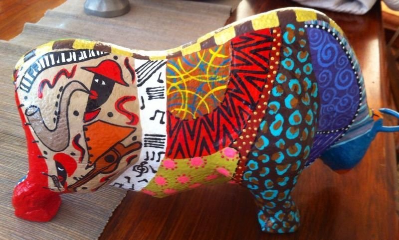 Toro ziña pintado a mano