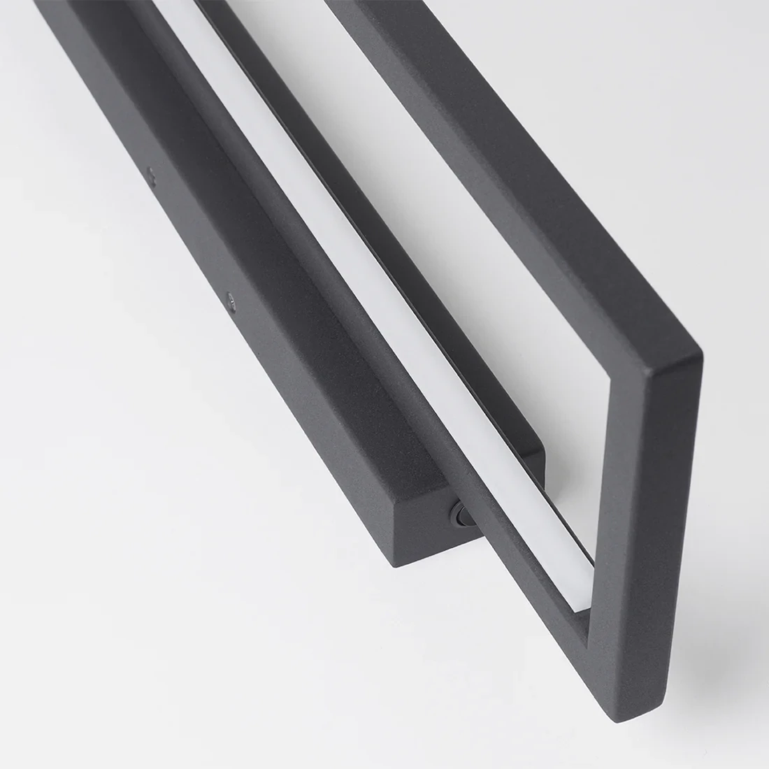 Geometrische Wandleuchte