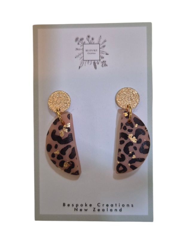 Leopard semi circles