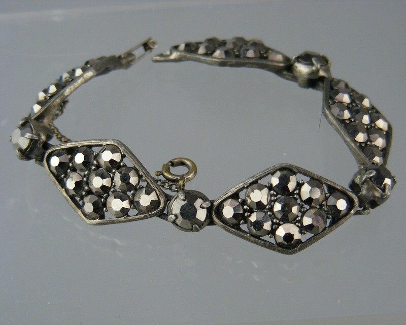 Vintage Weiss Smoky Rhinestone Bracelet