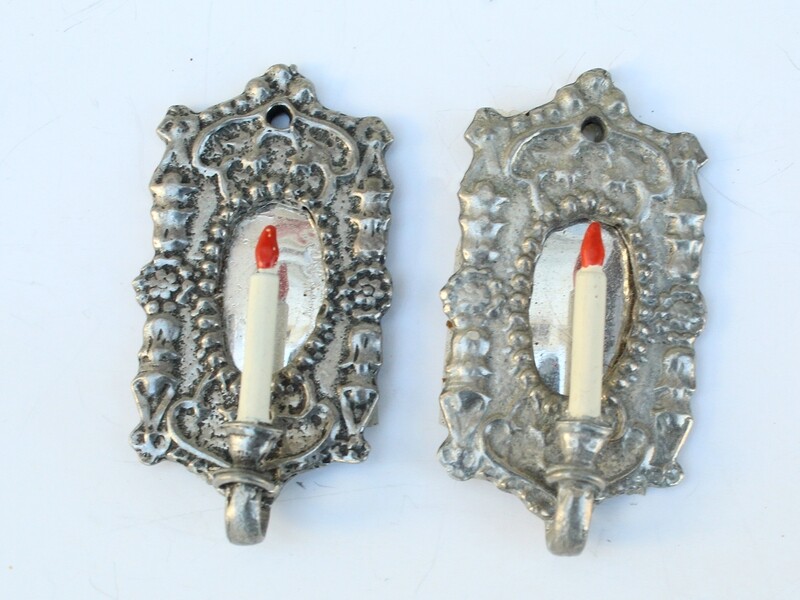 Soft Metal Wall Mount Single Candle Holder