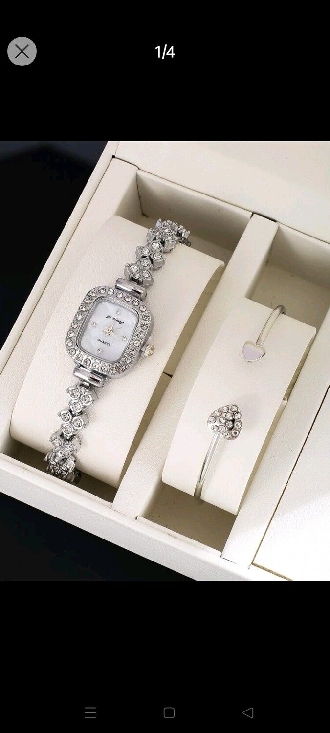 6 pcs/set Women&#39;s quartz watch with necklace, ring earrings and bracelet.