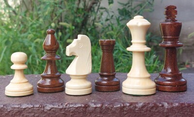 Tournament Wooden Chess Pieces