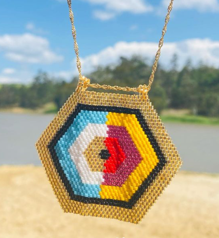 Collar hexágono multicolor