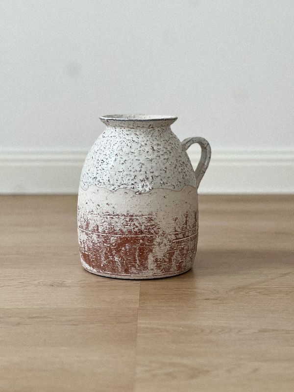 ceramic pot