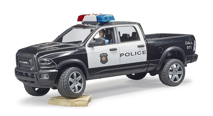 Pickup de police RAM 2500 avec policier
