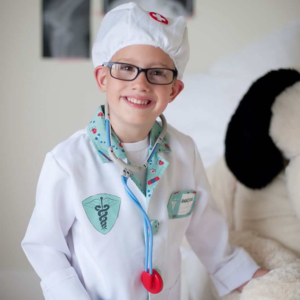 Costume Docteur et  8 accessoires (5-6)