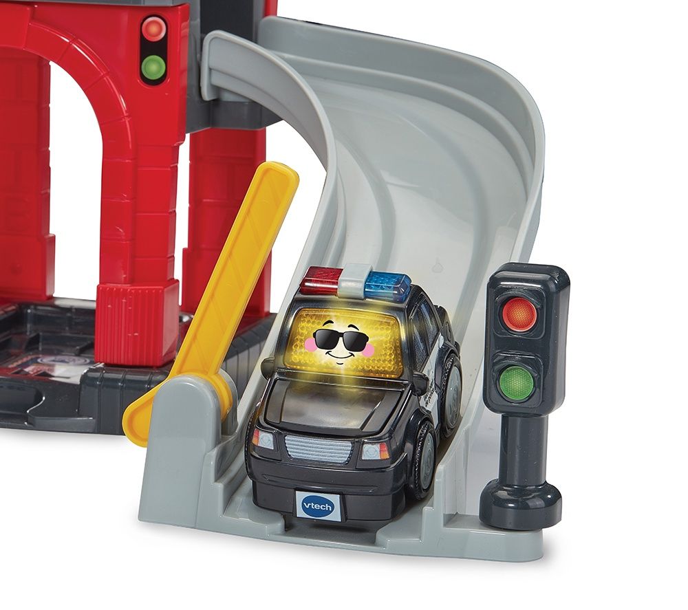 Tut Tut Bolides / Super Centre de secours interactif