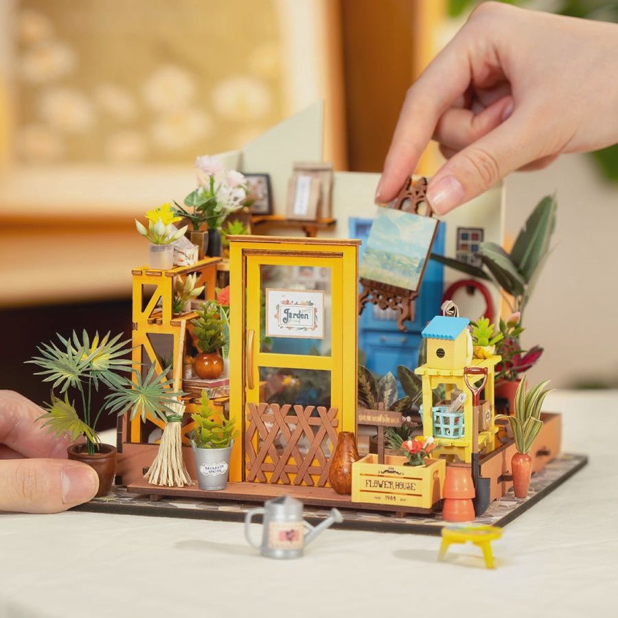 DIY Mini Maison / Maison de fleurs de Cathy